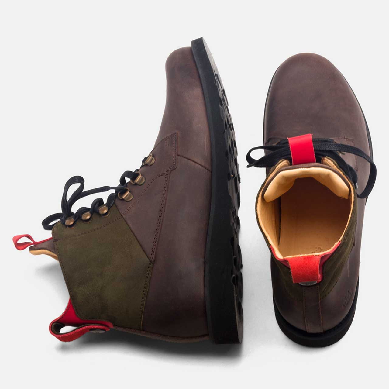 Cedar Boot / Brown Olive