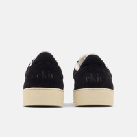 Daisy / Black Suede