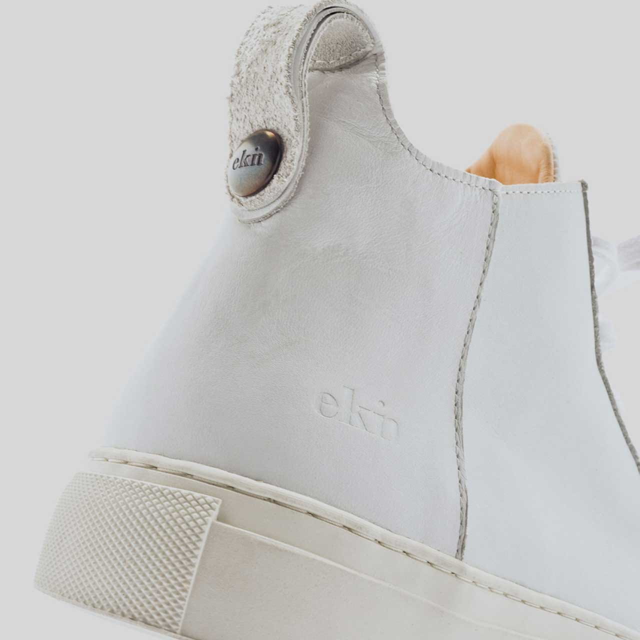 Argan Mid White