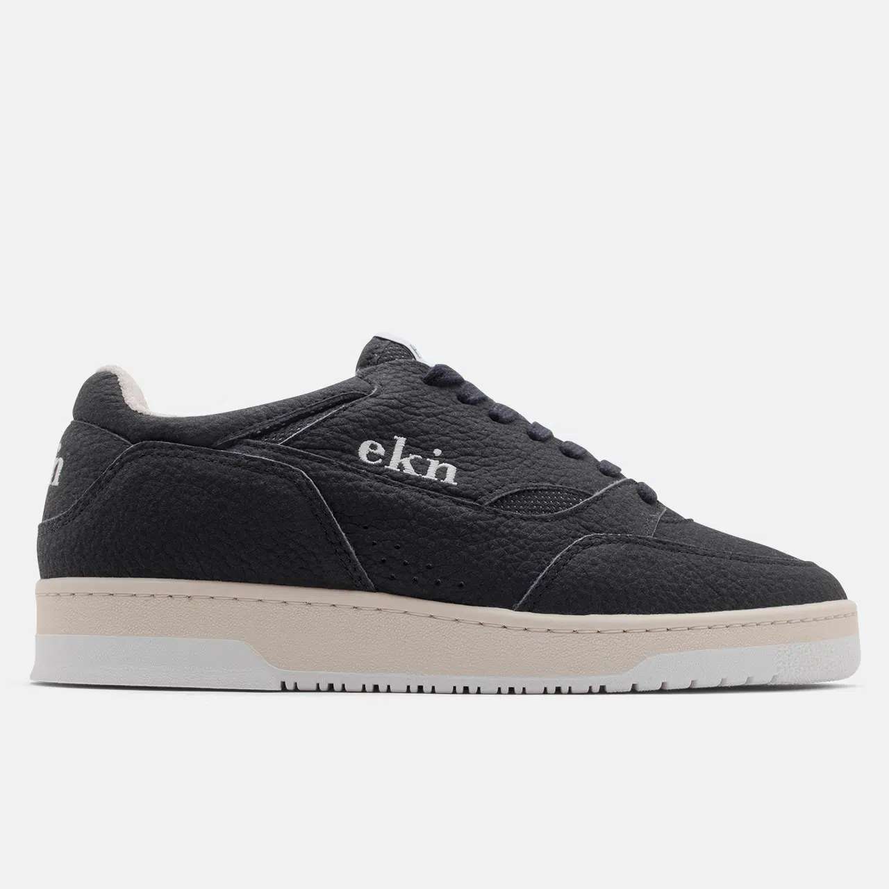 【関税込み】ekn ブラック Yucca スニーカー Innovative trend sneaker | 100% vegan | ekn footwear