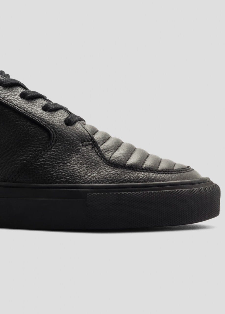 Argan Low All Black