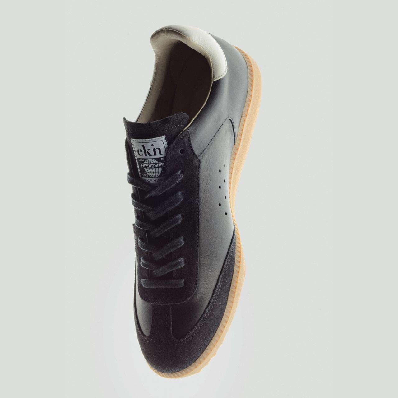 Minimalist sneaker | Made in Portugal | ekn footwear